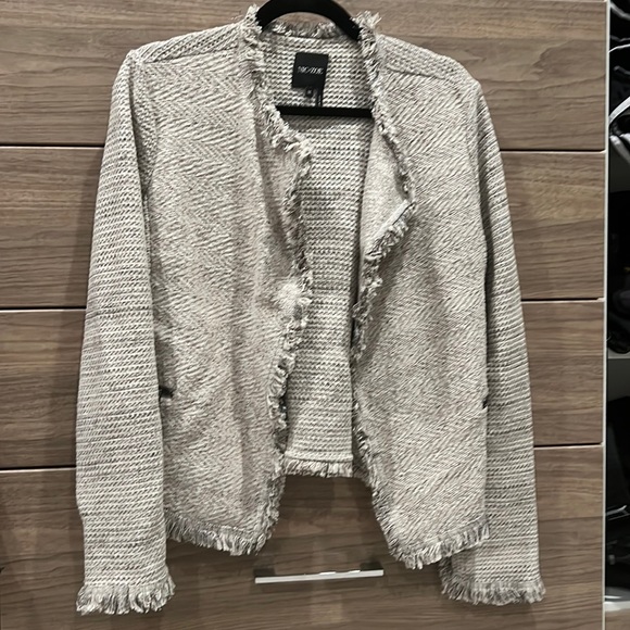 Jackets & Blazers - Nic & Zoe oatmeal with black accents marked open blazer